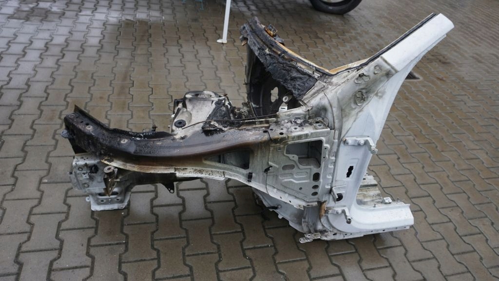 фото №1, Volvo xc90 ii - левая передняя четверть лонжерон перед