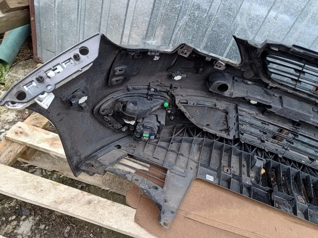 Peugeot 308 2 t9 13r- бампер перед 6xpdc allure 132307012026 Київ