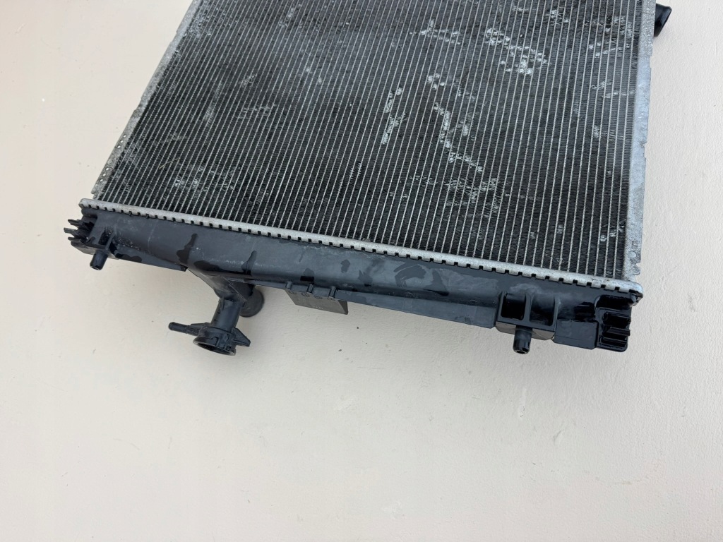 Купити Toyota yaris 3 3 рестайлінг  14-20r радіатор інтеркулер mf422174-6373