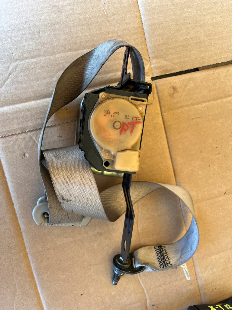 фото №1, Правий задній pas безпеки nissan x-trail t30 2000-2007