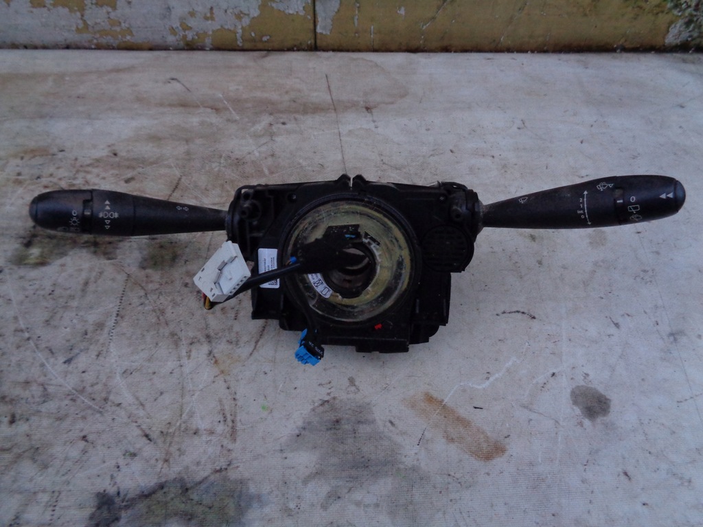 фото №1, Переключатель комбинированный лента air citroen c4 ii b7