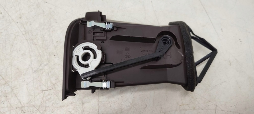 фото №11, Решётка обдув правая левая opel zafira c 2,0 cdti