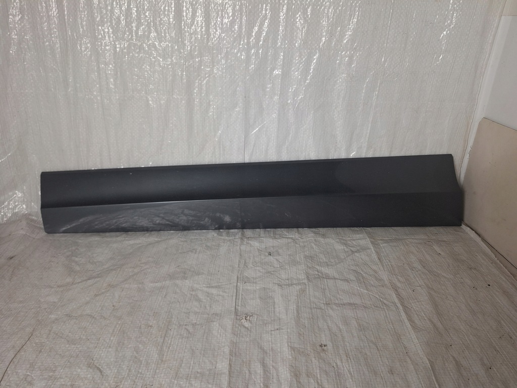 фото №1, Vw t-roc r line молдинг двері ліва перед 2ga853959a