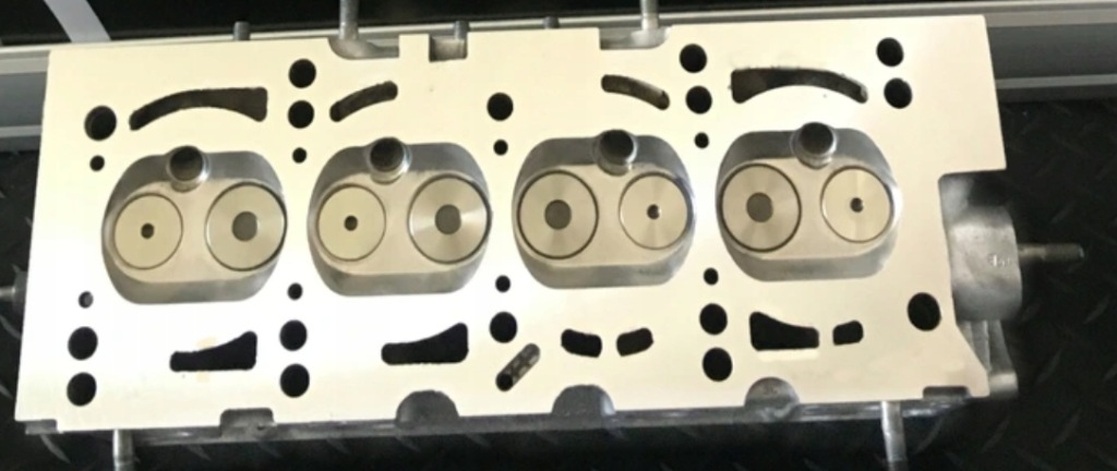 фото №1, Головка fiat 1.2 1.4 grande punto 55195018