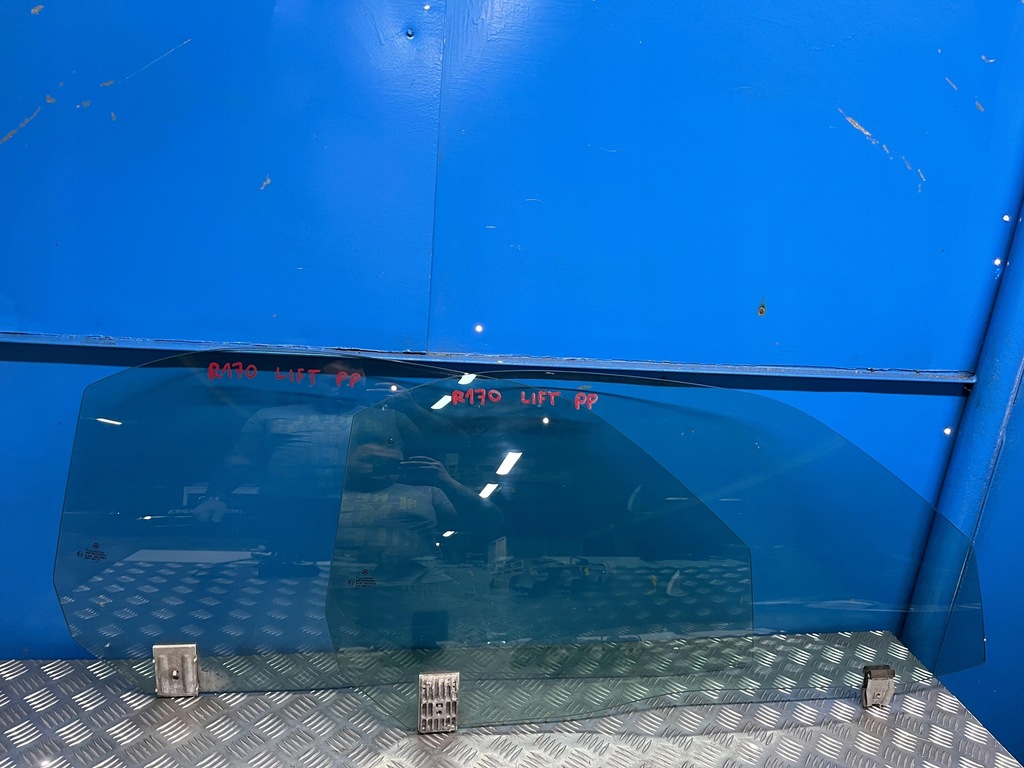 фото №1, Mercedes slk r170 lift стекло дверь правый перед