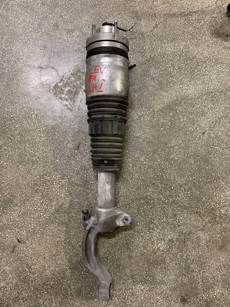 Купить 06701007160 амортизатор левый перед maserati levante оригинал