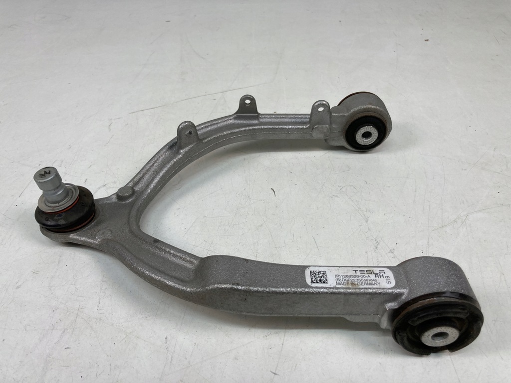 фото №6, Важіль правий передній верхній tesla model 3 y