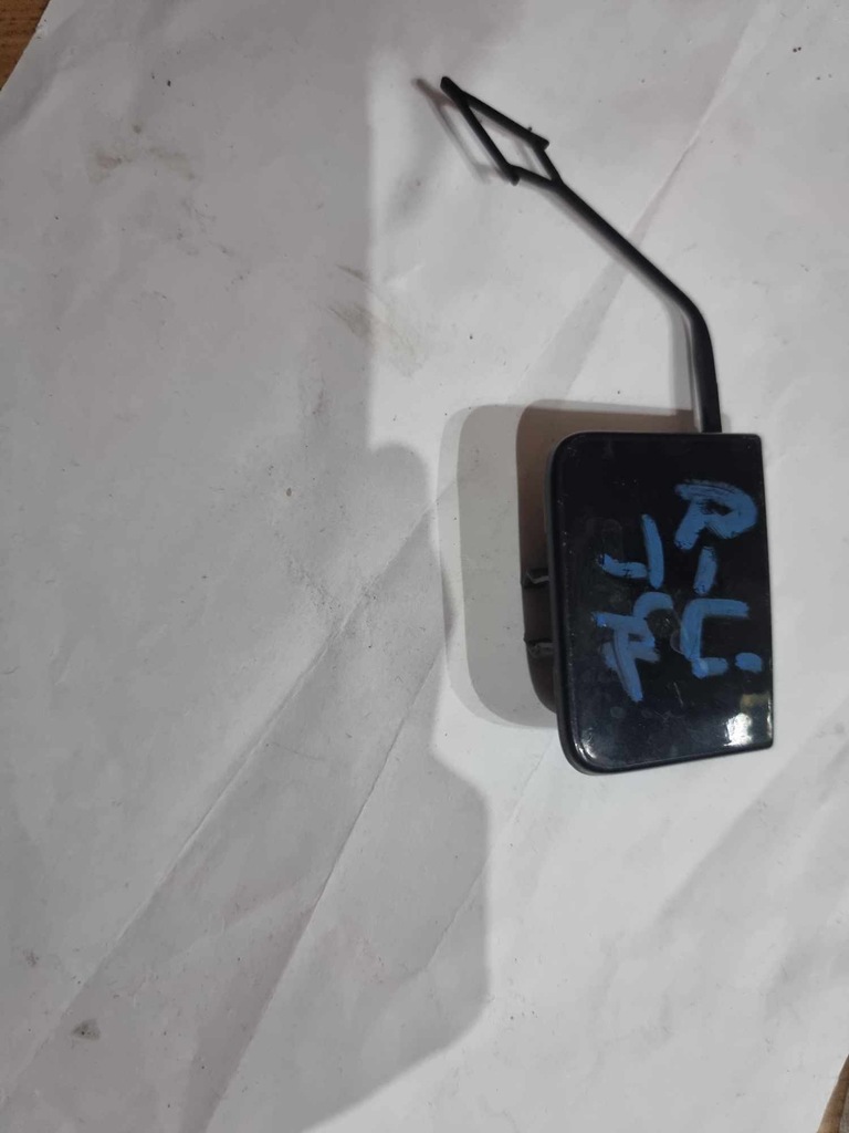 фото №1, Vw t-roc - заглушка фаркоп бампера задня 2ga807441d