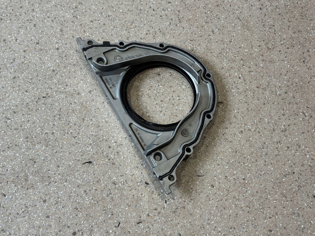 Часть двигателя bmw m5 f90 8092642 Недорого