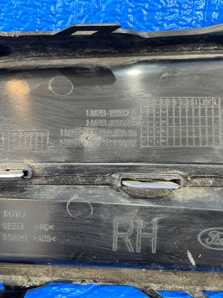 фото №12, Ford galaxy mk4 lift решётка бампера правая перед lm2b-19952-a