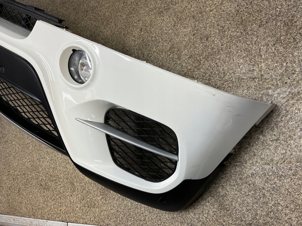 Бампер перед передний противотуманные фары pdc bmw x5 e70 lift alpinweiss a300 белый Киев