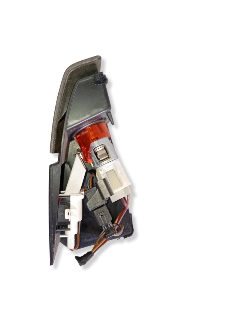 Пепельница середина audi a3 s3 8l 64543532 Недорого