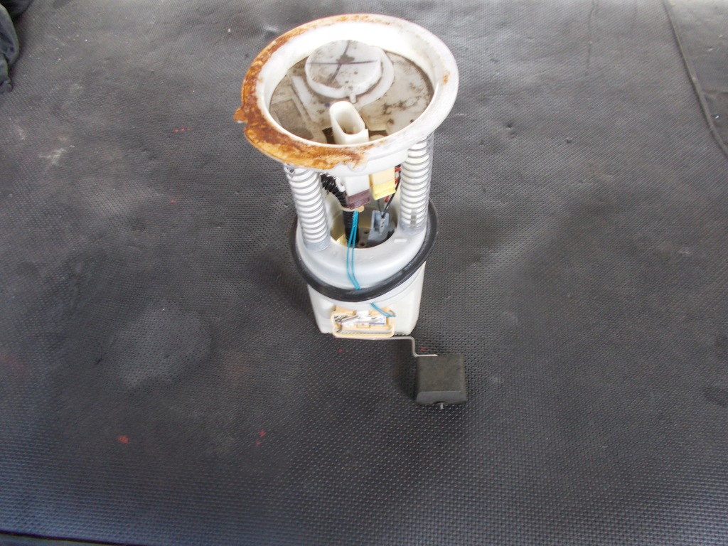 фото №1, Насос пального mercedes w169 1.7