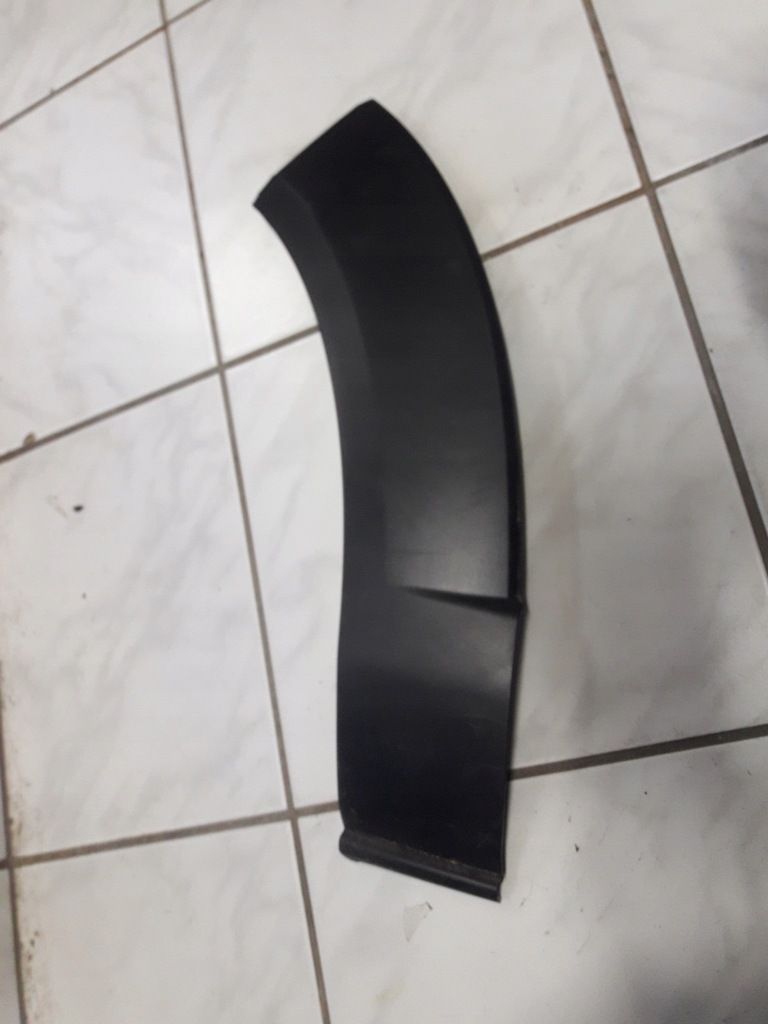 фото №1, Mazda cx30 бампер перед молдинг правая