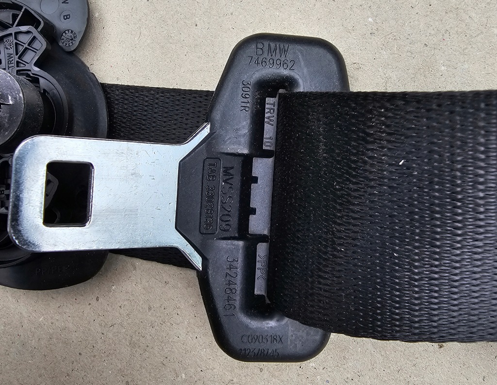 Bmw x3 g01 x3m f97 x4 g02 f98 ремень безопасности натяжитель правый  перед америка с Разборки
