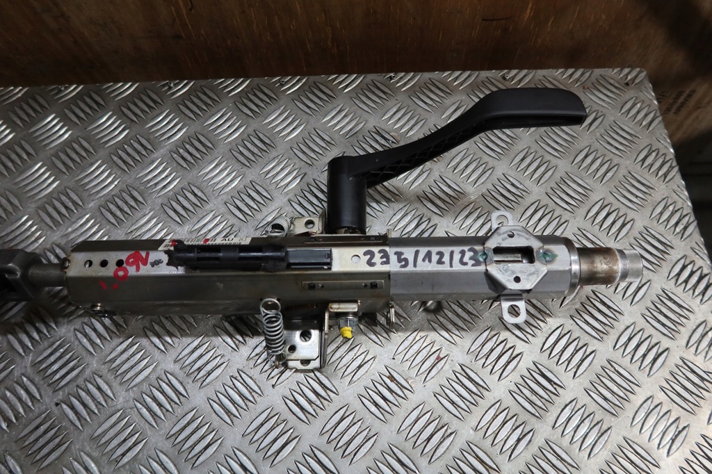 фото №8, Колонка рулевая audi a1 8x 6r1419502g