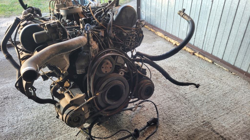 Mercedes r107 w126 sl slc двигатель kompletny m117 560 11796712041603800 k-jet с Разборки