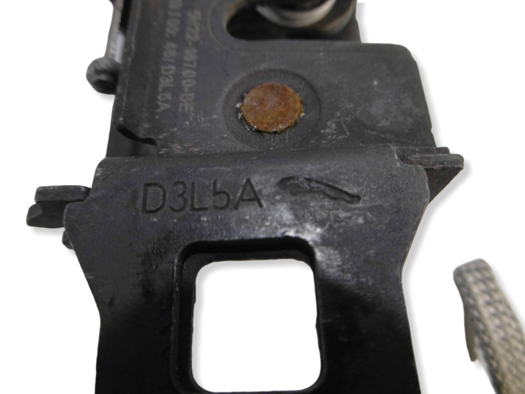 Замок левая правая  капот крышки перед jaguar xe xf 5h2216700ce 5h22167be Цена