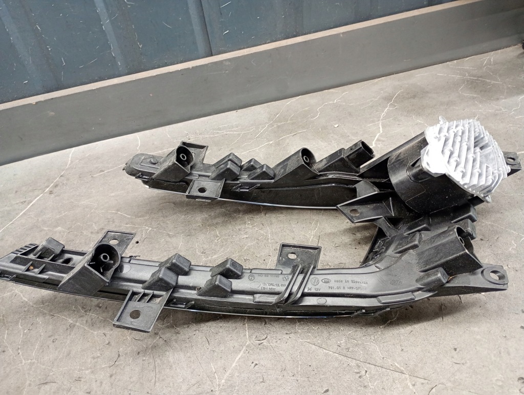 Противотуманная фара led drl правый движение dziennej vw golf gte e-golf vii новая Оригинал