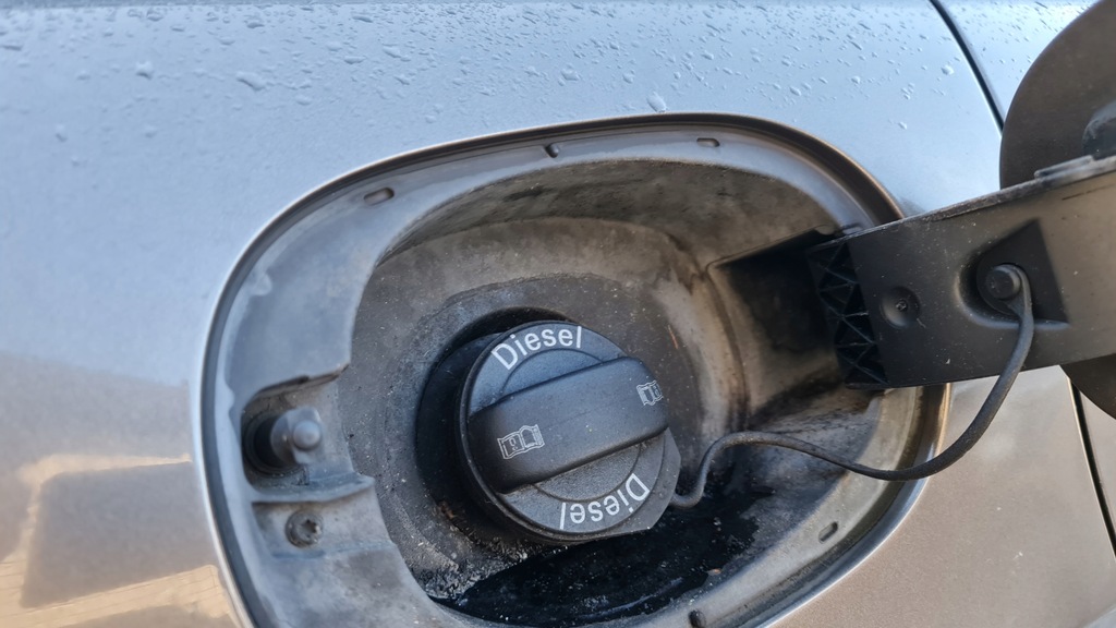 фото №5, Кришка заливної пального porsche cayenne 7p m8u дизель