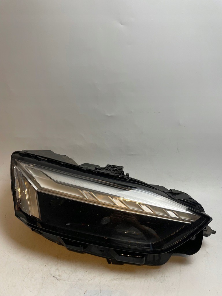 фото №1, Audi a5 s5 8w6 лампа права фара правий full led matrix 8w6941040