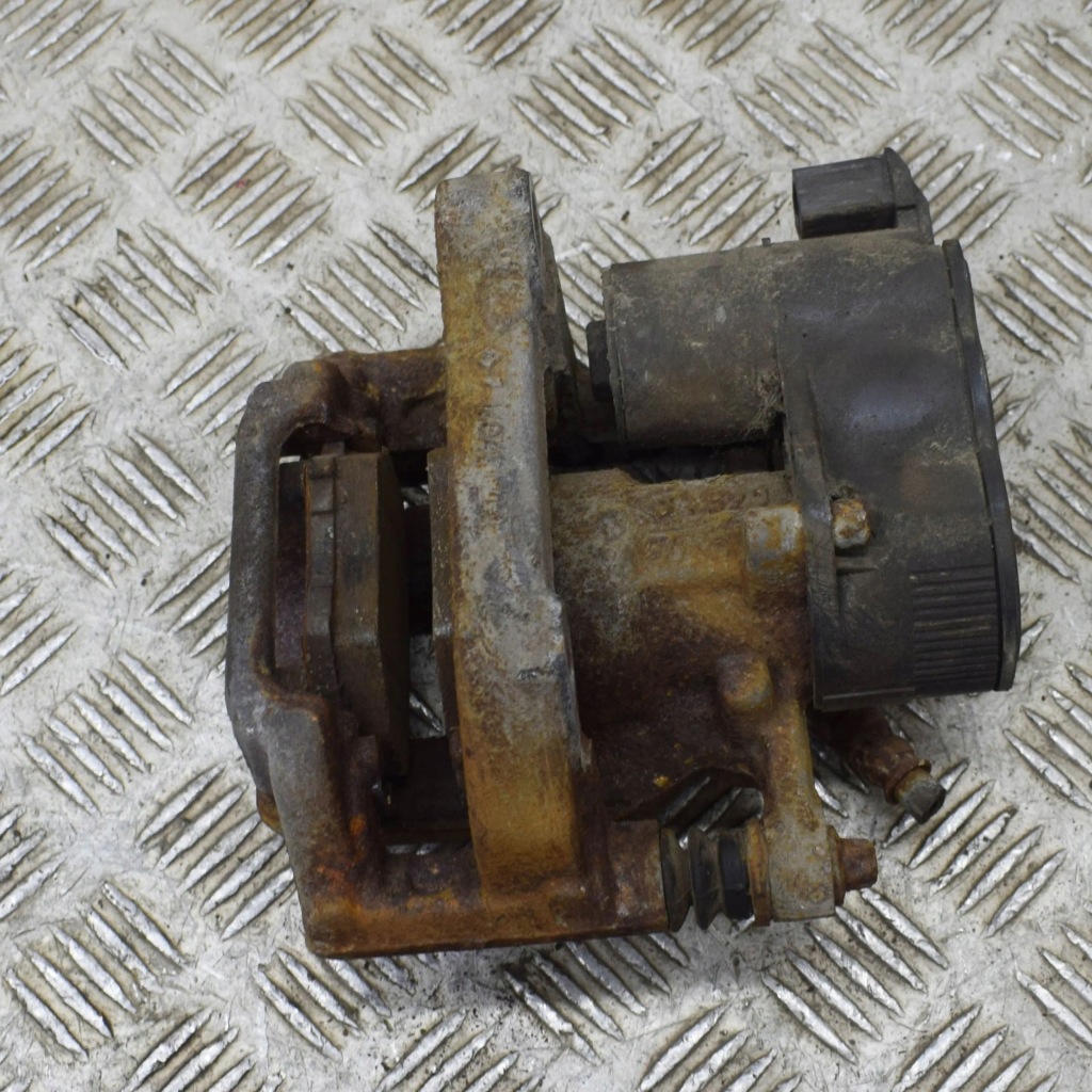 фото №6, Peugeot 2008 ii 2021 правая сторона задний суппорт тормозной