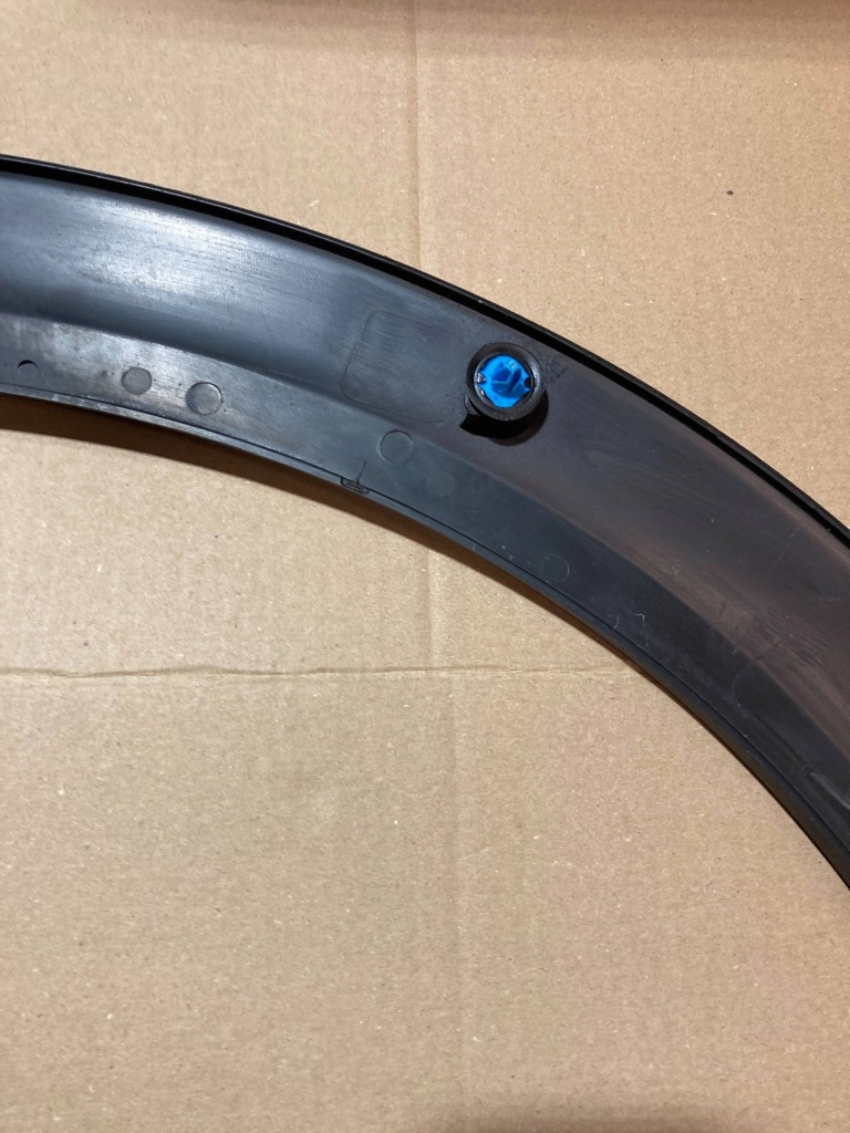 Fiat 500x 14- молдинг крыла левая перед orygi. Доставка