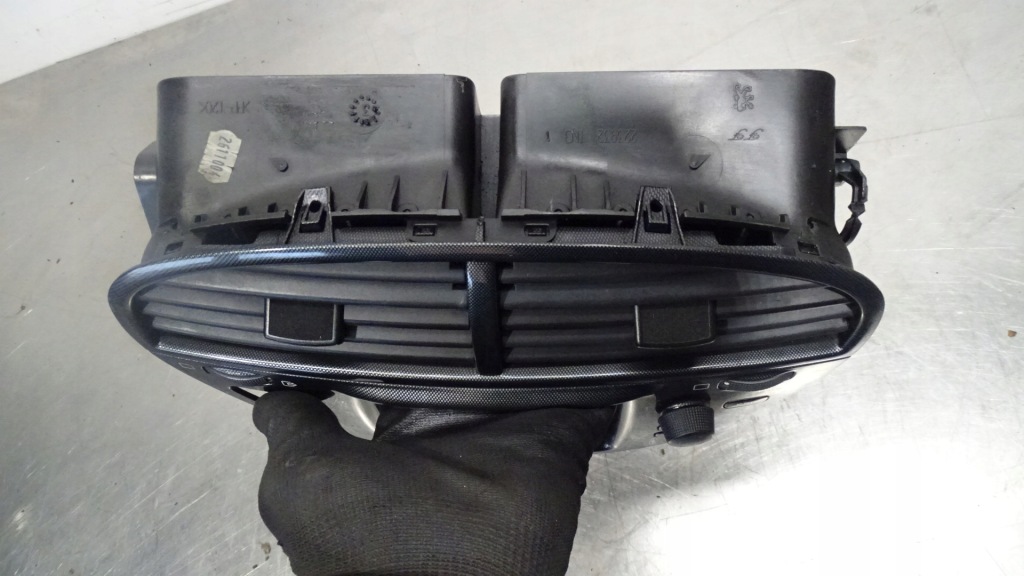 Рамка дисплея peugeot 607 2.2 с Разборки