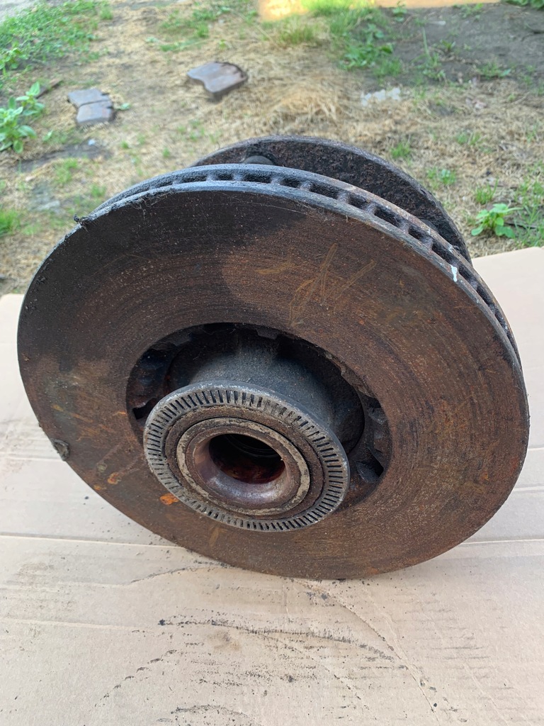 фото №2, Ступиця комплектна перед renault midlum dxi 17.5