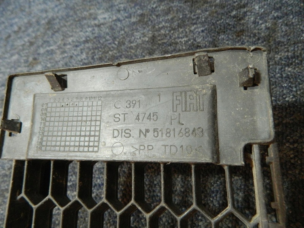 фото №8, Решітка бампера fiat 500 2007- середня оригінал