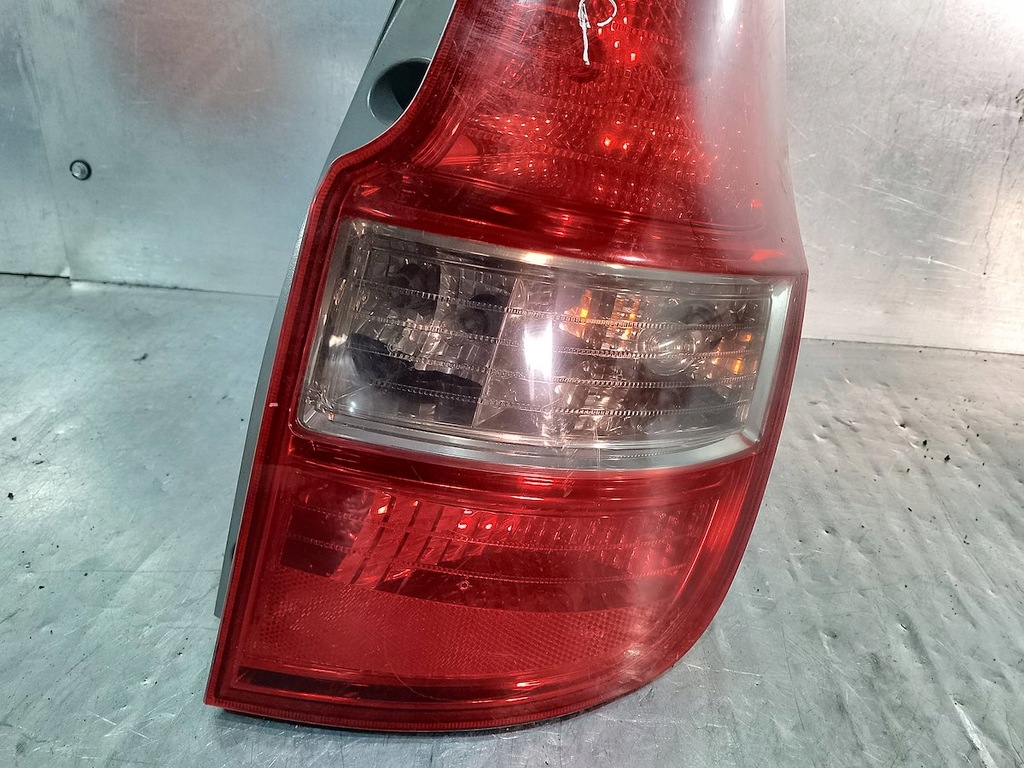 фото №7, Лампа задняя правая hyundai i30 i 92402-2r1 kombi