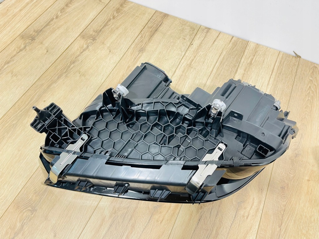 Фара правий ліва ліхтарі  перед модулі niebieskie bmw x5 g05 g06 lci рестайлінг Доставка