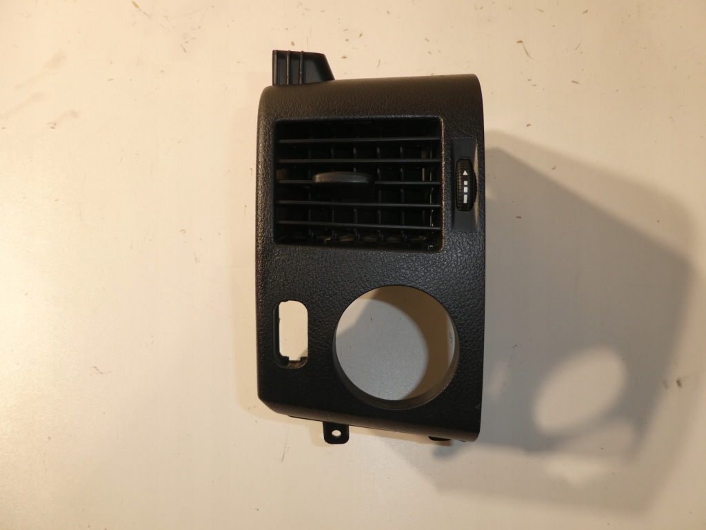 фото №1, Решётка обдув левый перед vw crafter a9068300454