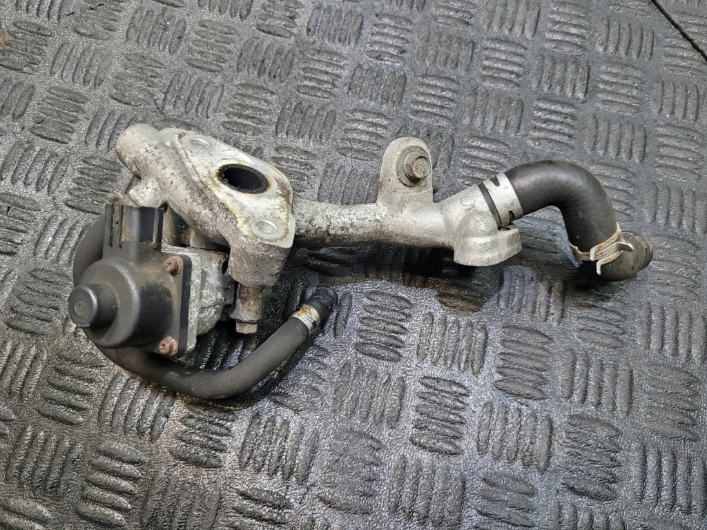 Купити Клапан egr 1582a166 mitsubishi outlander 3 3 phev 2.0 4b11