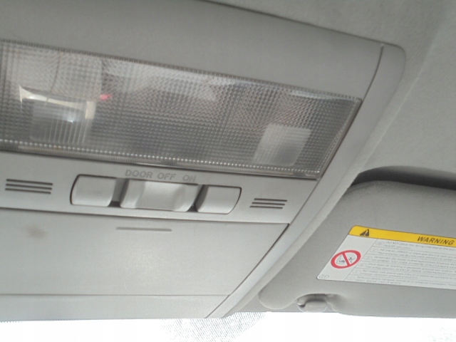 фото №3, Toyota prius ii xw20 лампа освітлення салону 03-09 5d