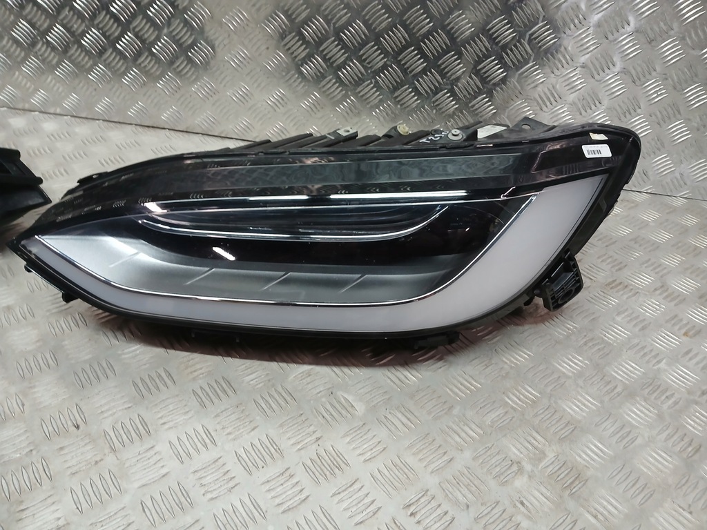 фото №10, Tesla x лампы комплект полный левая правая full led europa