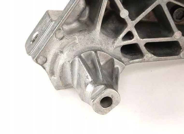 фото №8, Audi a3 8l підпірка двигуна права 038199207h