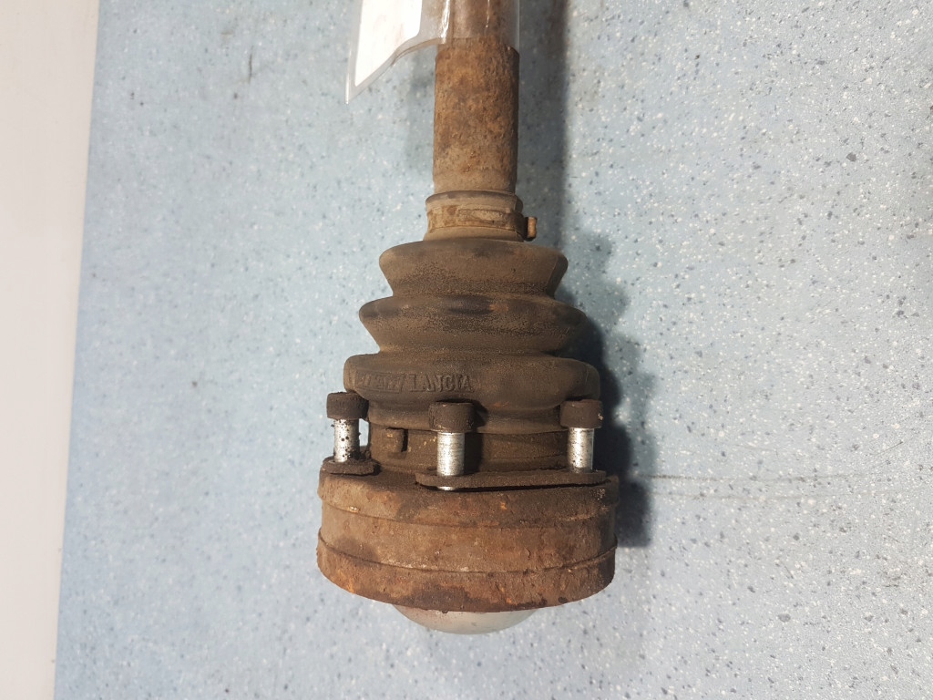 фото №2, Привідний вал права задня alfa romeo 156 q4 1.9 jtd