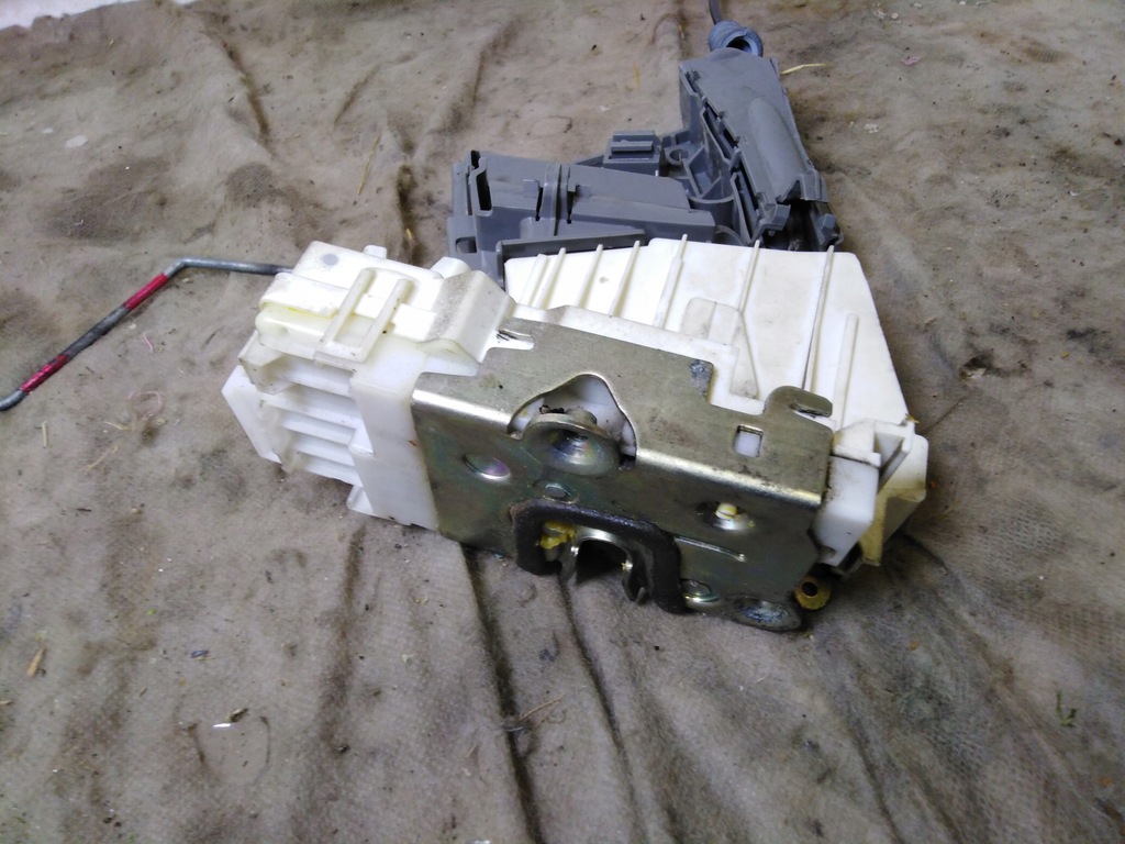 фото №2, Mercedes r w251 замок двері правий перед europ 4 pin