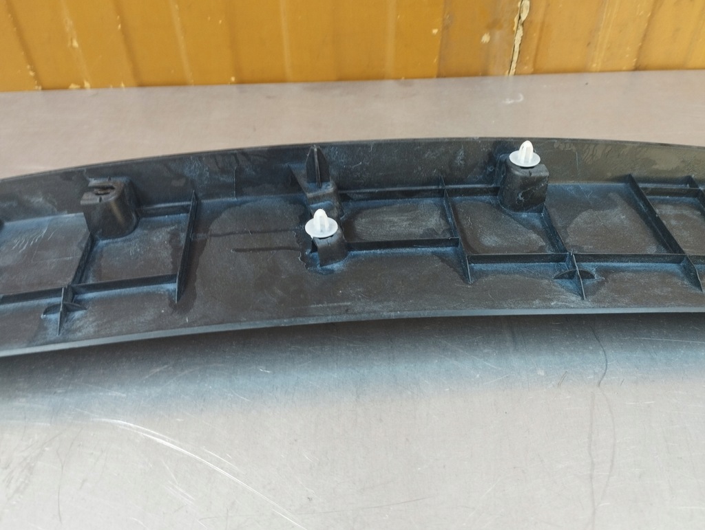 фото №8, Bmw 1 f40 молдинг багажника верхний 7456056