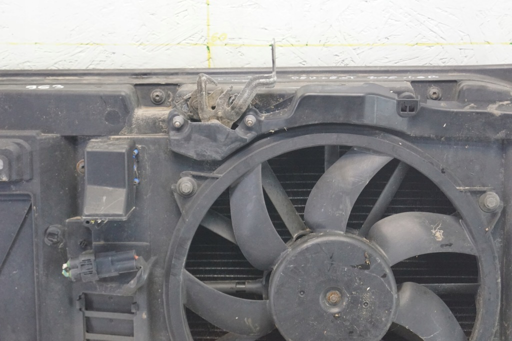 фото №5, Pas передний радиатор peugeot 308 1.6 b