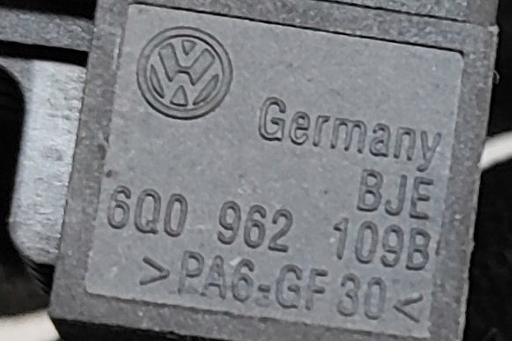 фото №6, Volkswagen amarok 2f выключатель противоугонный 6q0962109b 2016 25256338