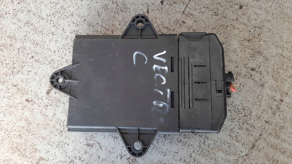 фото №1, Блок управления модуль дверь opel vectra c 13111457