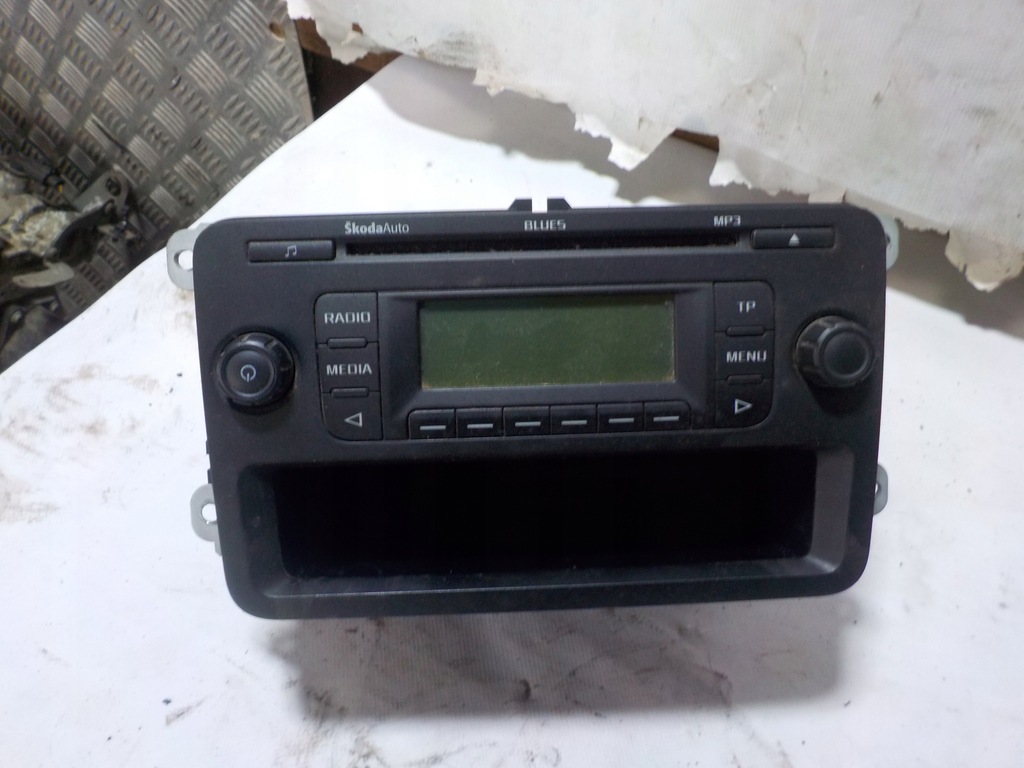 фото №1, Skoda fabia 2011r 1.2b радіо заводський skoda blues