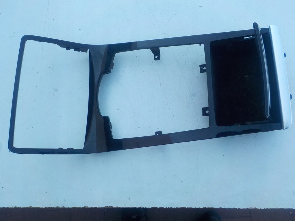 фото №2, Audi a8 s8 d3 lift рамка туннель пепельница