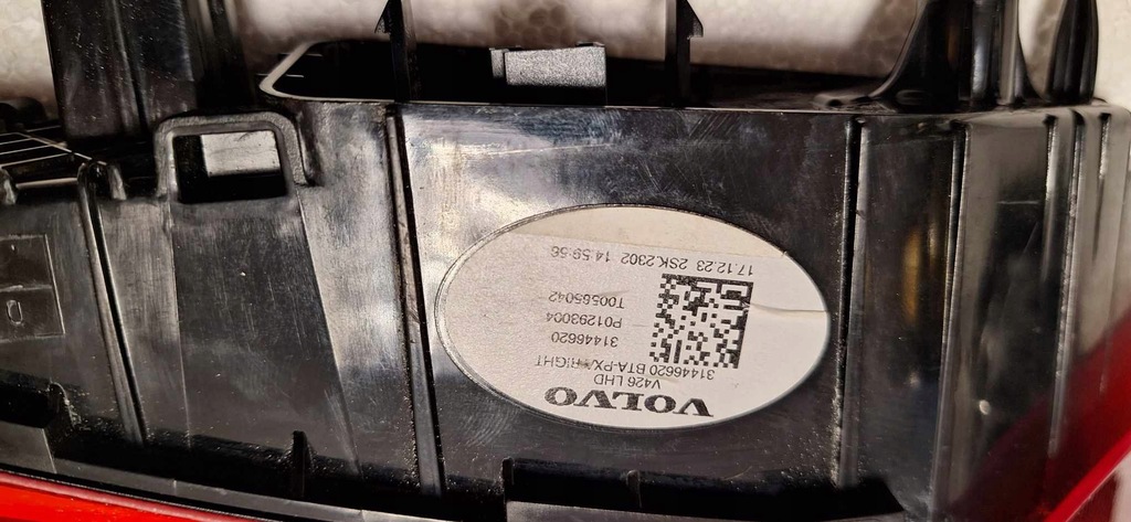 фото №14, Volvo xc60 ii лампа w кришка права задня 31446620 lhd