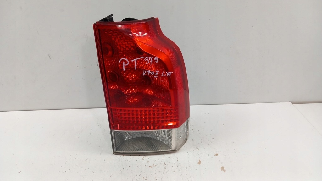 фото №1, Volvo v70 ii lift kombi лампа задняя правая