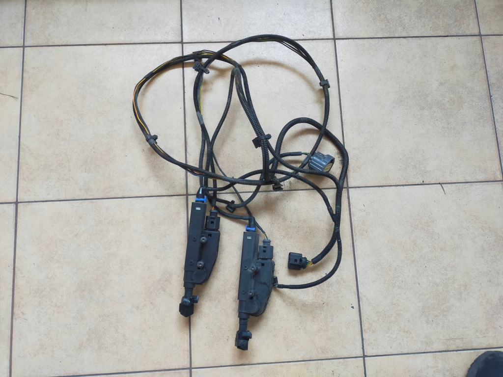 фото №1, Volvo s80 v70 xc70 омивач фара лівий праве 2007-13 wąż шланг