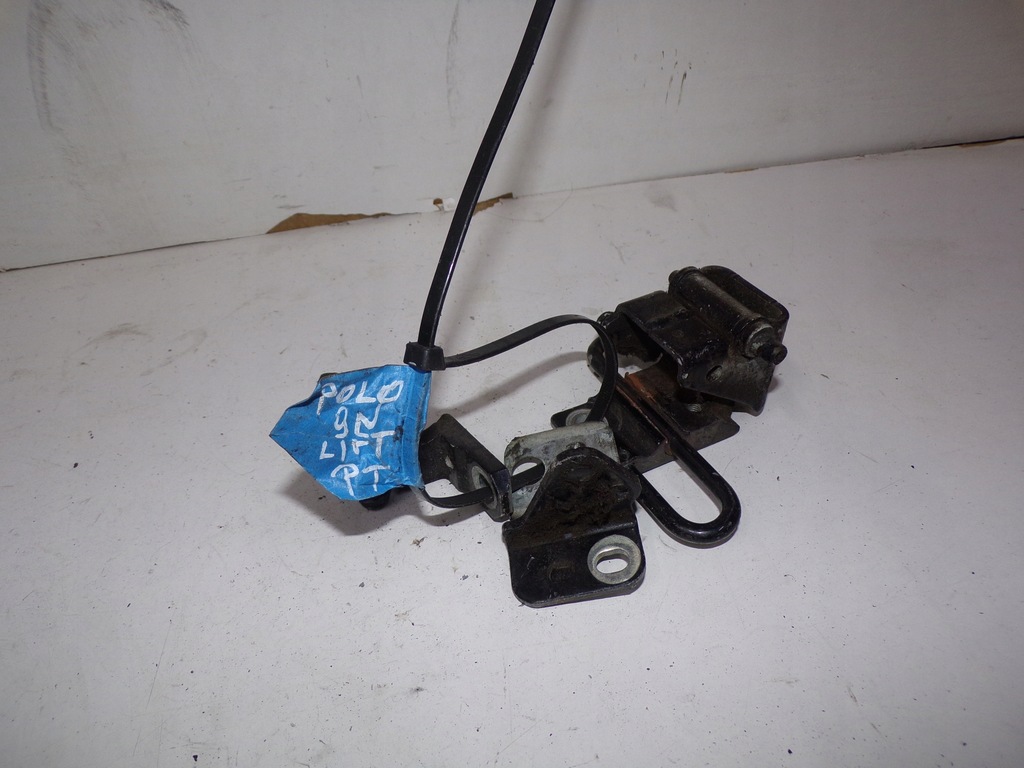 фото №1, Петли дверь правый задняя vw polo 9n