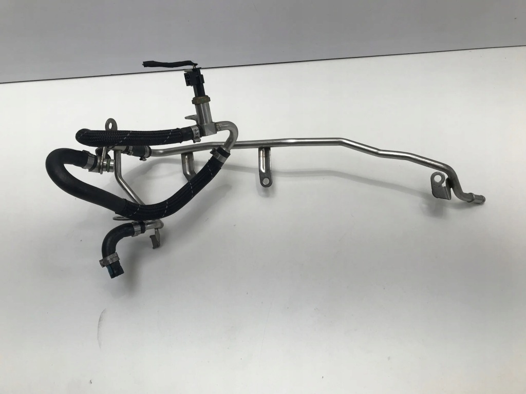 фото №3, Mercedes w247 2.0 труба трубка шланг пального